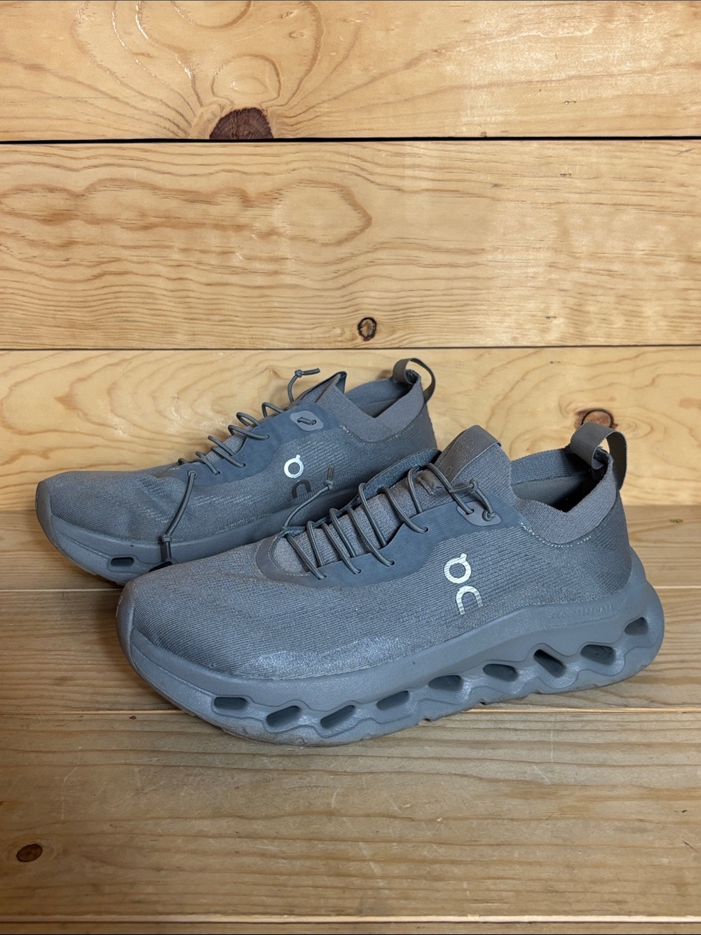 Loewe On cloud tilt gray sneakers Men’s 7